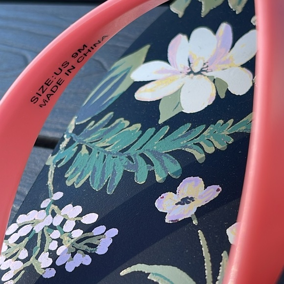 Kate Spade Flip Flops - Picture 6 of 7